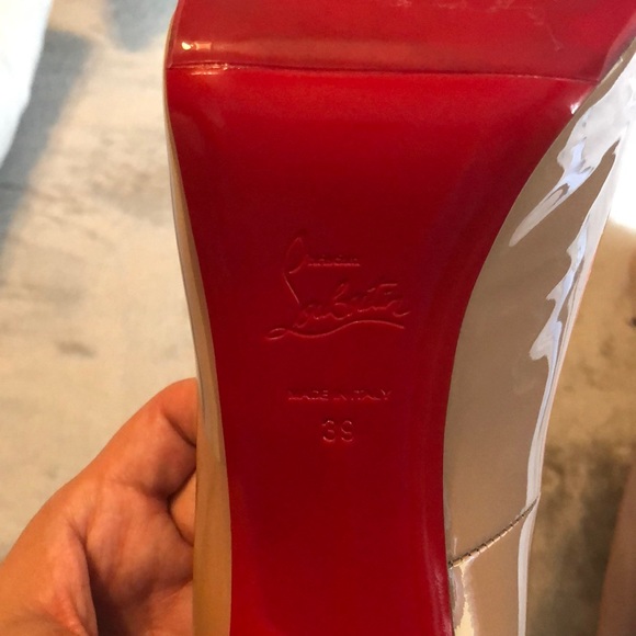 🖕🏽poshmark they kept my authentic shoes - Picture 5 of 6